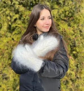 Пуховые варежки