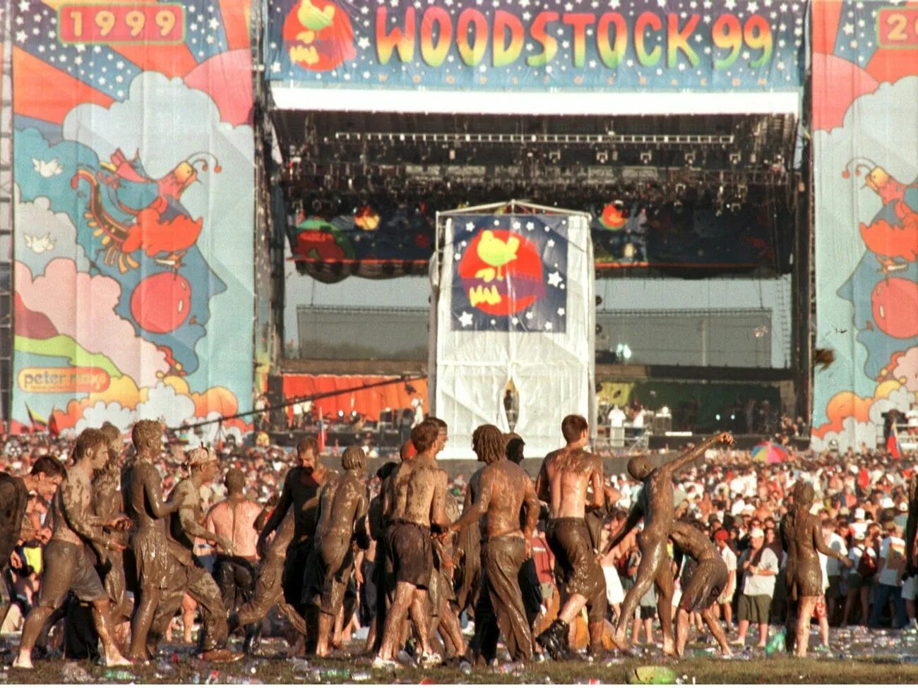 Вудсток 99. Woodstock 1999. Вудсток фестиваль 99. Вудсток 99 мир любовь и ярость. Фестиваль Вудсток 1969г.