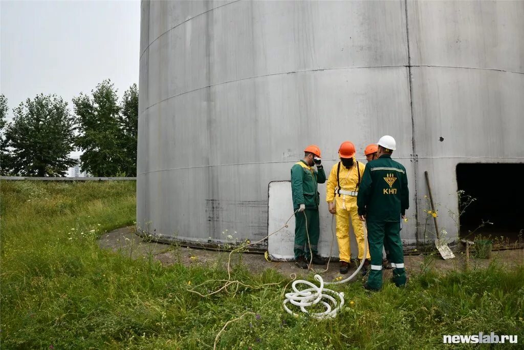 Абалаковская нефтебаза. Кнп заправка красноярск. Пожарный водоем нефтебазы. Красноярская нефтебаза. Красноярская нефтебаза.