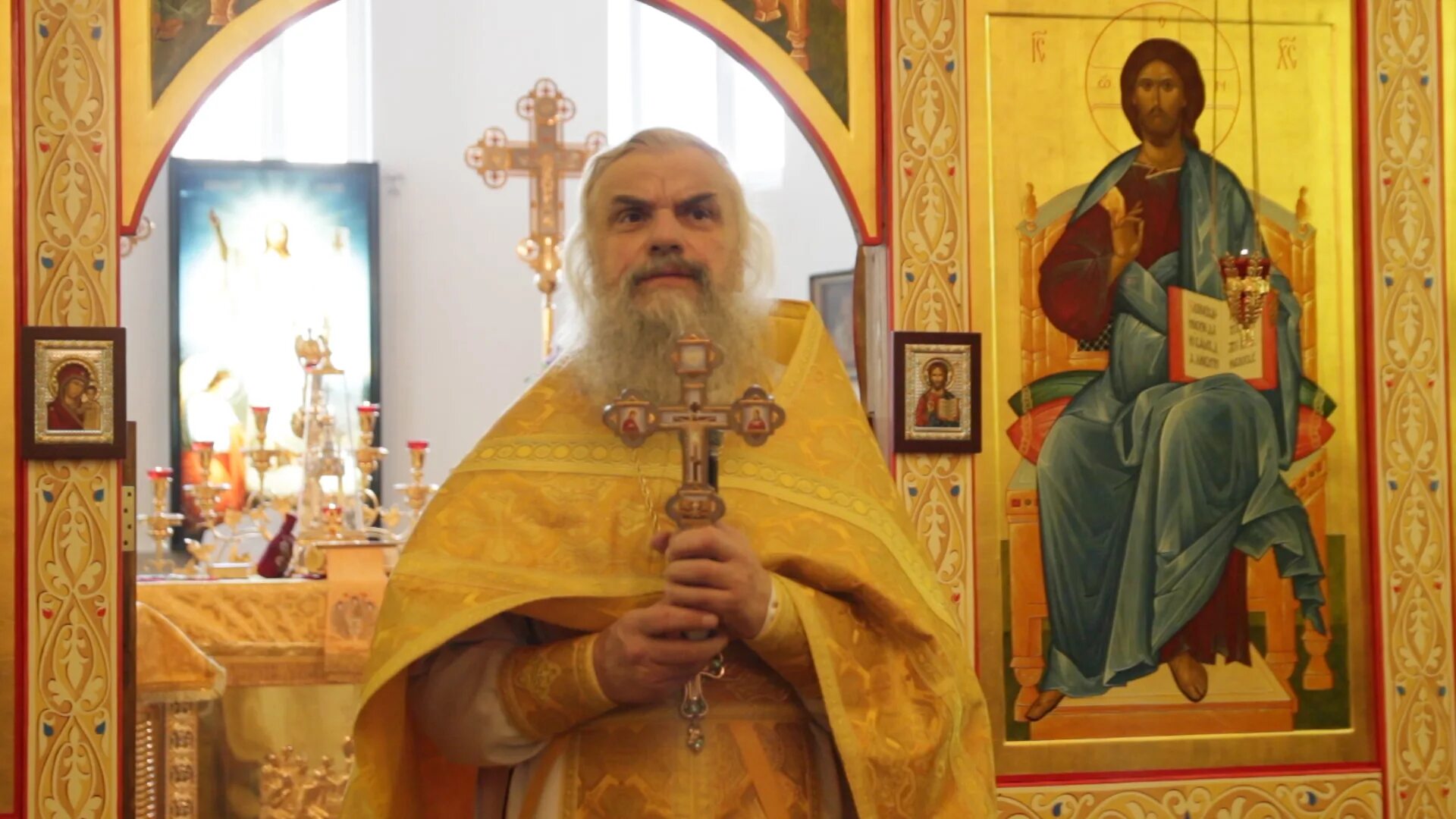 Служба в церкви королев. Храм преподобного сергия радонежского и мученика валентина. Служба в церкви королев. Троицкий храм королев вк. Служба в церкви королев.