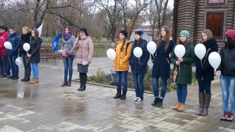 Погода села апанасенковского. Жители Апанасенковского района. Милиция Дивное. Мобилизованные в Апанасенковском районе. Апанасенковский район население.