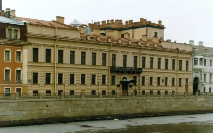 дом помощи санкт петербург. 20. санкт-петербург ул садовая 12. старый фонд фасад санкт-петербурга. брусницын васильевский остров.