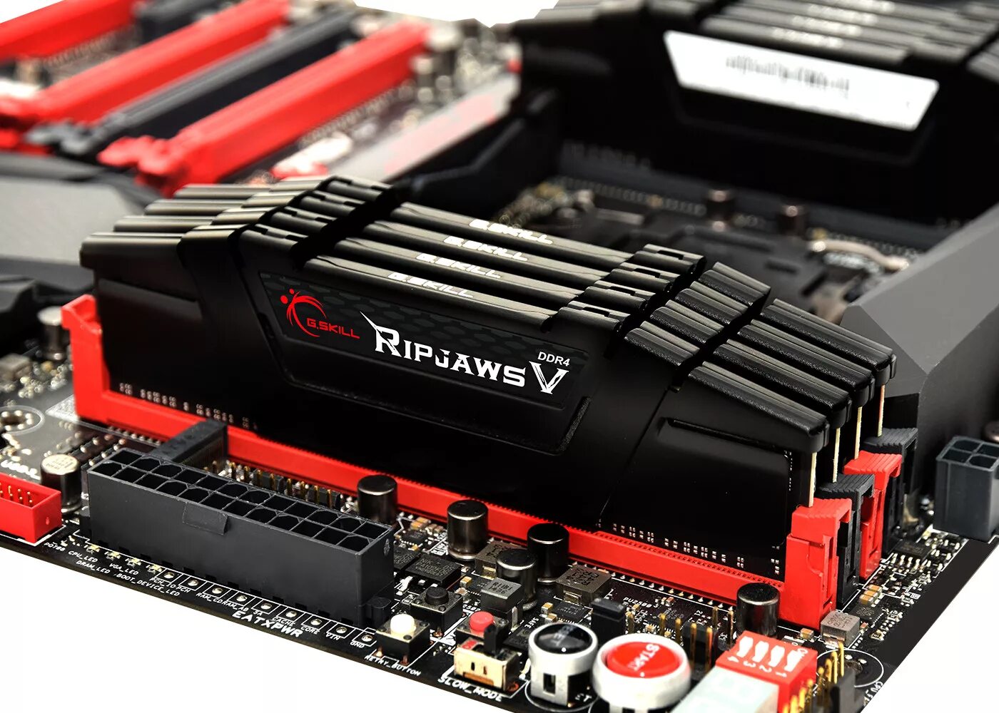 16gb g.skill Ripjaws. G.skill Ripjaws v. GSKILL ddr4. G.skill Ripjaws v [f4-3200c16d-32gvk].