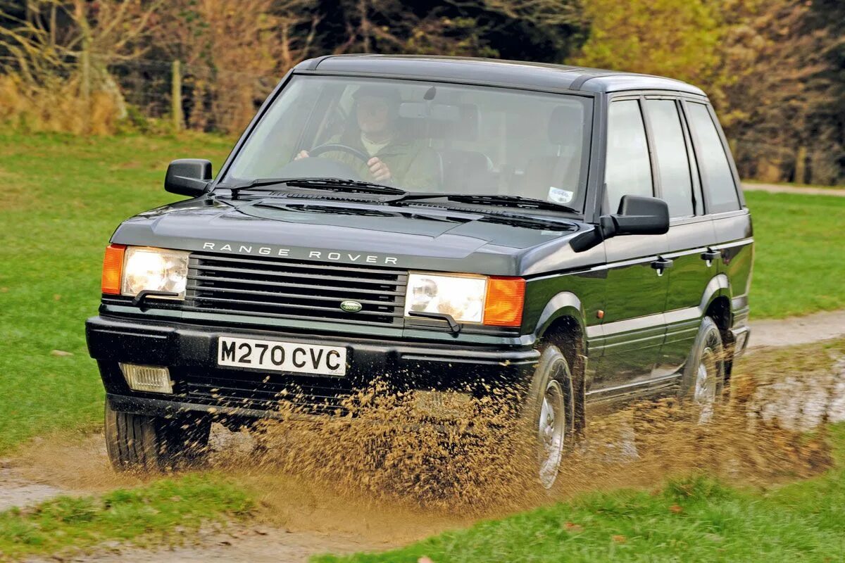 Ленд ровер старый. Рендж Ровер 1 поколение. Ленд Ровер Рендж Ровер 1. Range Rover 2. Рендж Ровер 1975.