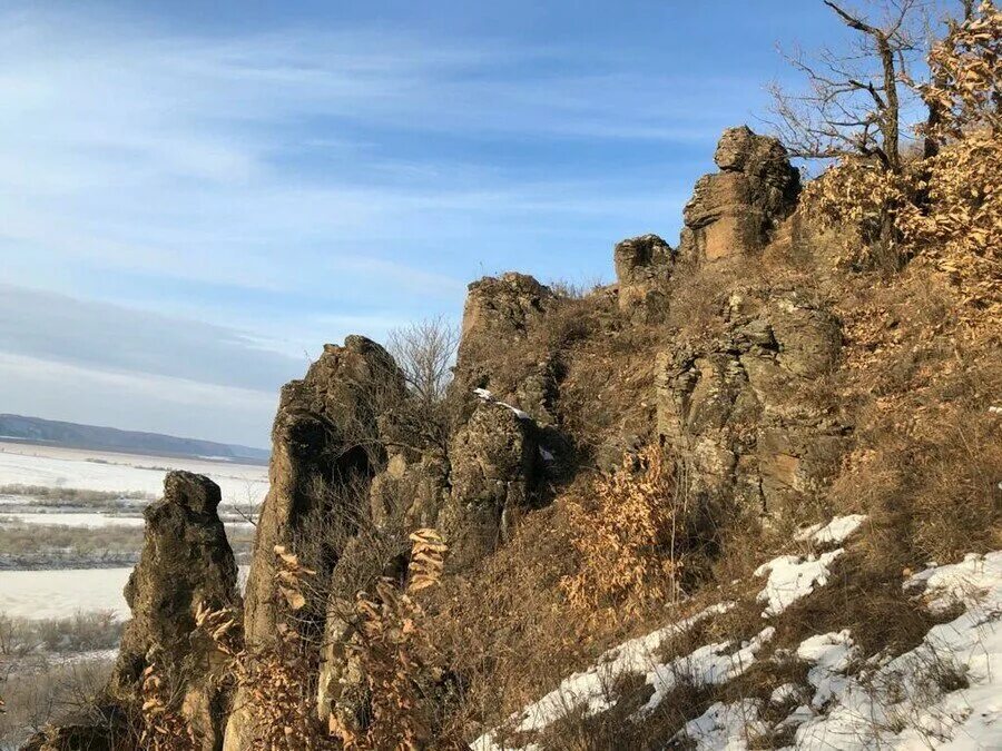 Михайловские столбы амурская область фото. Михайловские столбы благовещенск. Михайловские столбы амурская область. Сопка любви свободный амурская область. Амурские столбы хабаровского края.