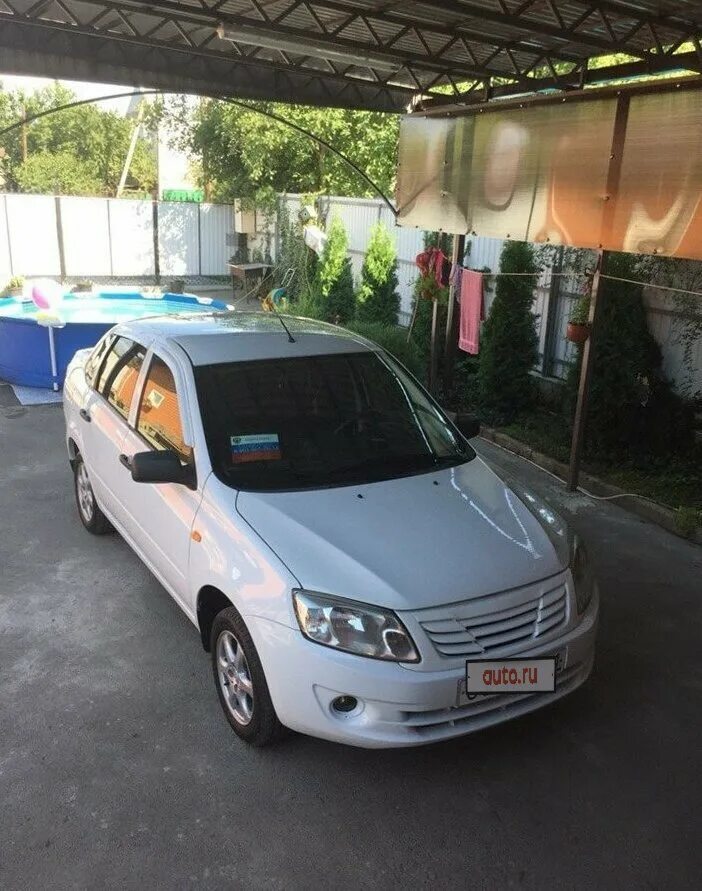 Популярные машины в вологде. Ваз 2106 1999. Авито адыгея авто с пробегом. Машины в майкопе. Lada 2114 samara 2009.