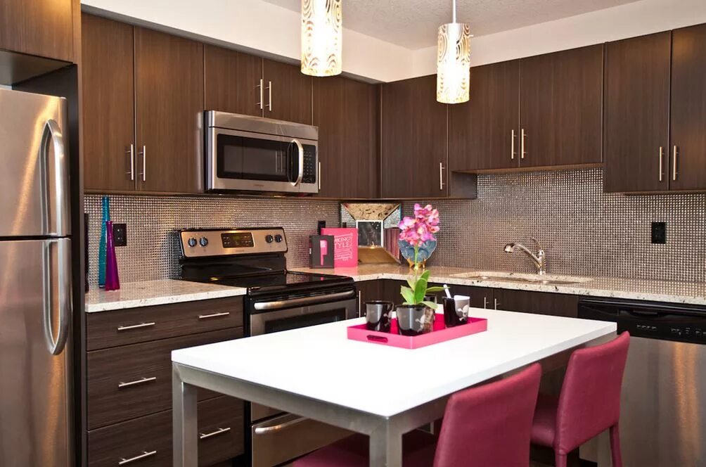 Проектирование кухни в pro100. Миникухни для офиса. Кухня изумрудного цвета. Дизайнерские проекты кухни. Работа пример кухня.