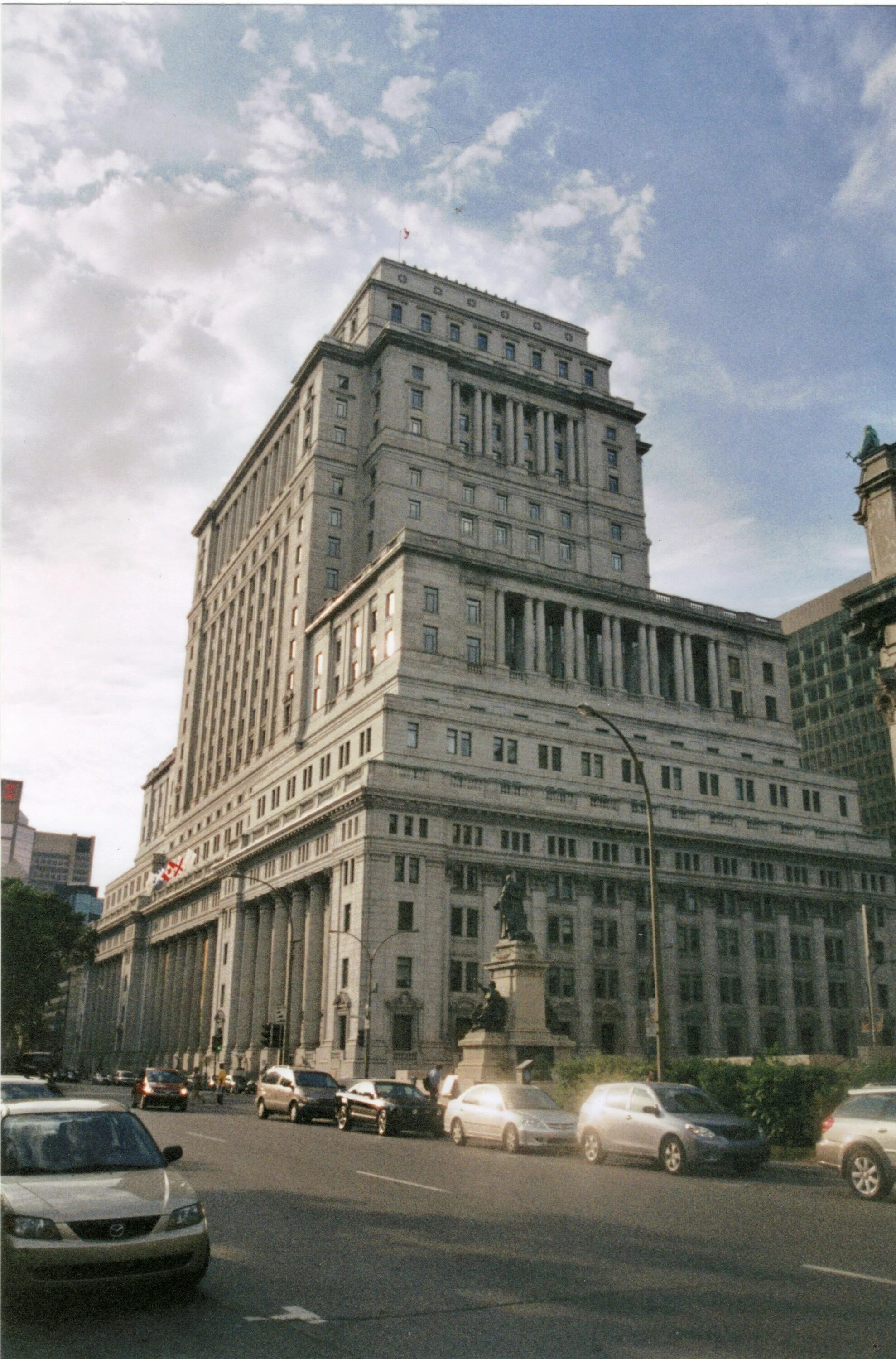 Building on sunday. Сан лайф билдинг. building a life. canada life building.
