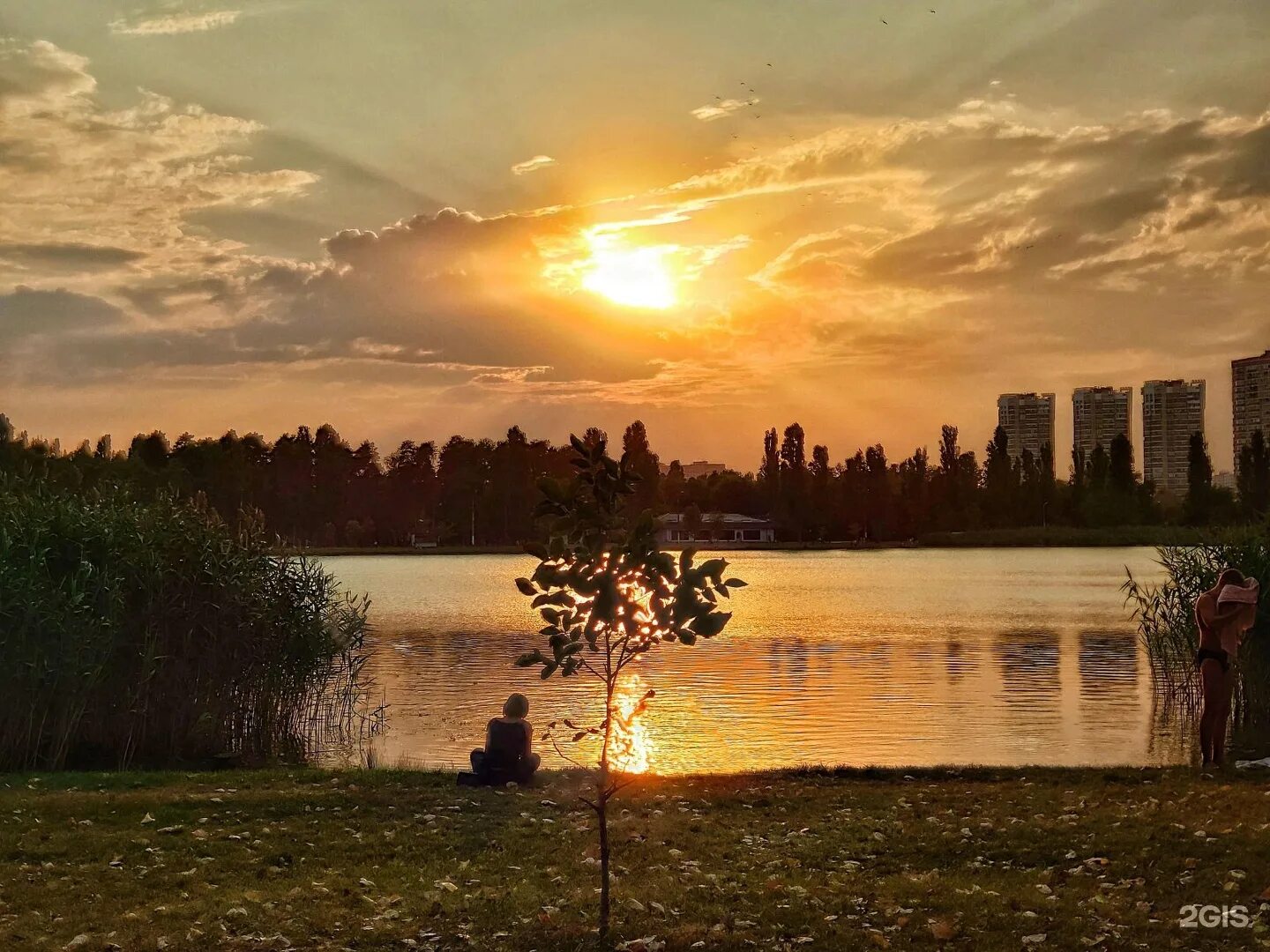 Краснодар парк 30 летия победы затон. Кубань стар. Судно кубань стар. Пфк кубань официальный сайт. Домашний текстиль краснодар универмаг краснодар.