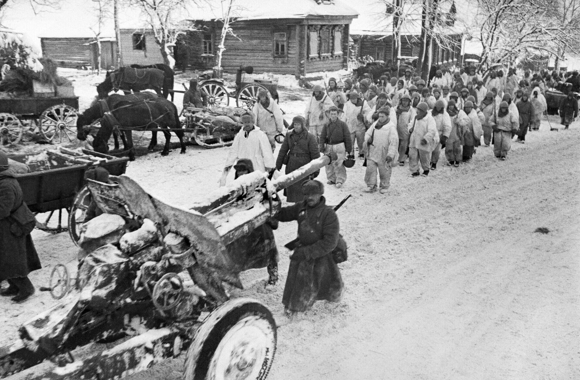 Освобождение клина от немецко фашистских. Освобождение красной Поляны 1941. Битва в Подмосковье 1941. Красная Поляна Московская область 1941.