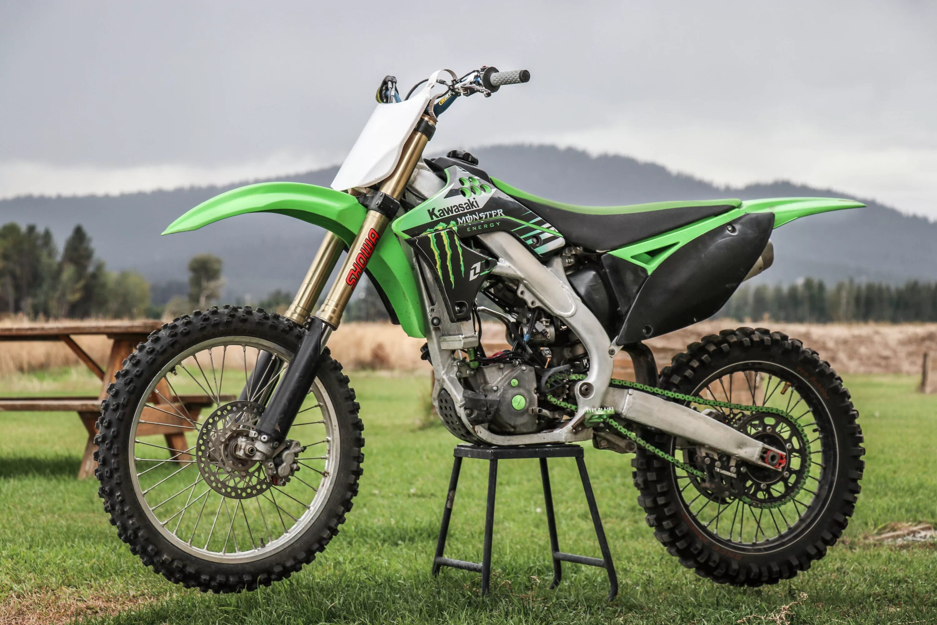 Кавасаки 250 кросс. Кавасаки KX 250 кросс. Kawasaki kx250f 2011. Kawasaki KX 250 2011. Кроссовый байк