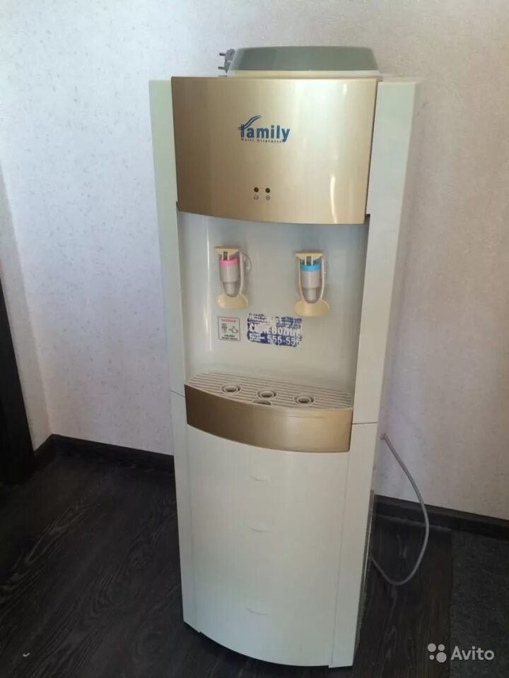 Кулер wbf. Кулер напольный family wbf 1000la. кулер family aqp1000la серебро. кулер family aqp 2600. кулер aqp 1000 la серебро.