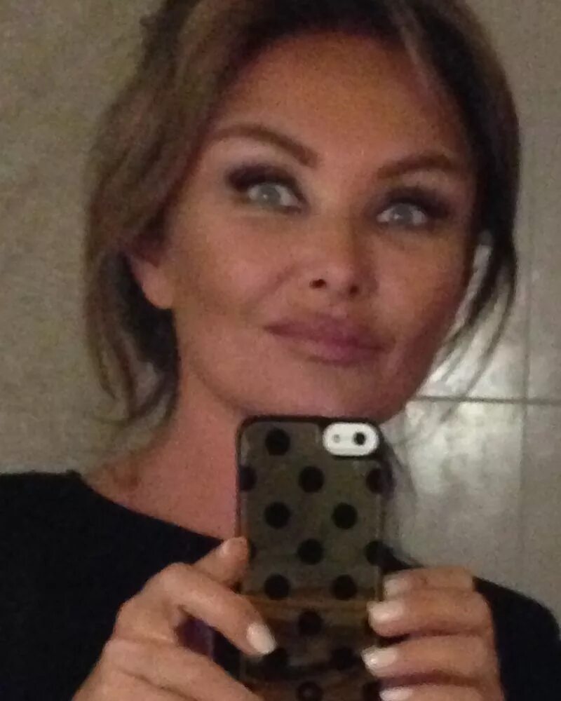 Елена маликова. Жена маликова дмитрия сейчас без фотошопа. Маликова елена вячеславовна. Стефания маликова без фотошопа. Маликова в молодости.