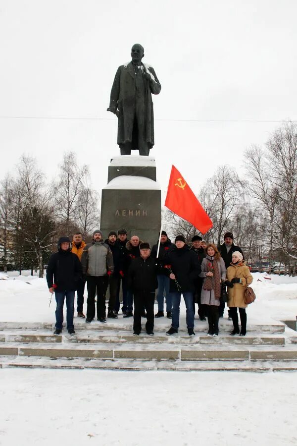 день памяти ленина открытки. цветы возложены на красной площади. день памяти ленина видео. день памяти ленина. 21 января ленин владимир ильич.