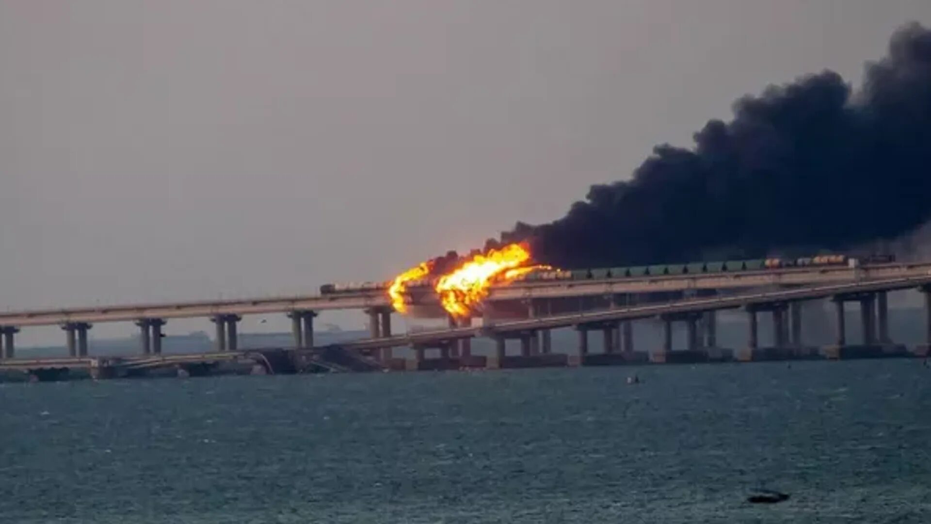 Подрыв крымского моста. Подрыв крымского моста