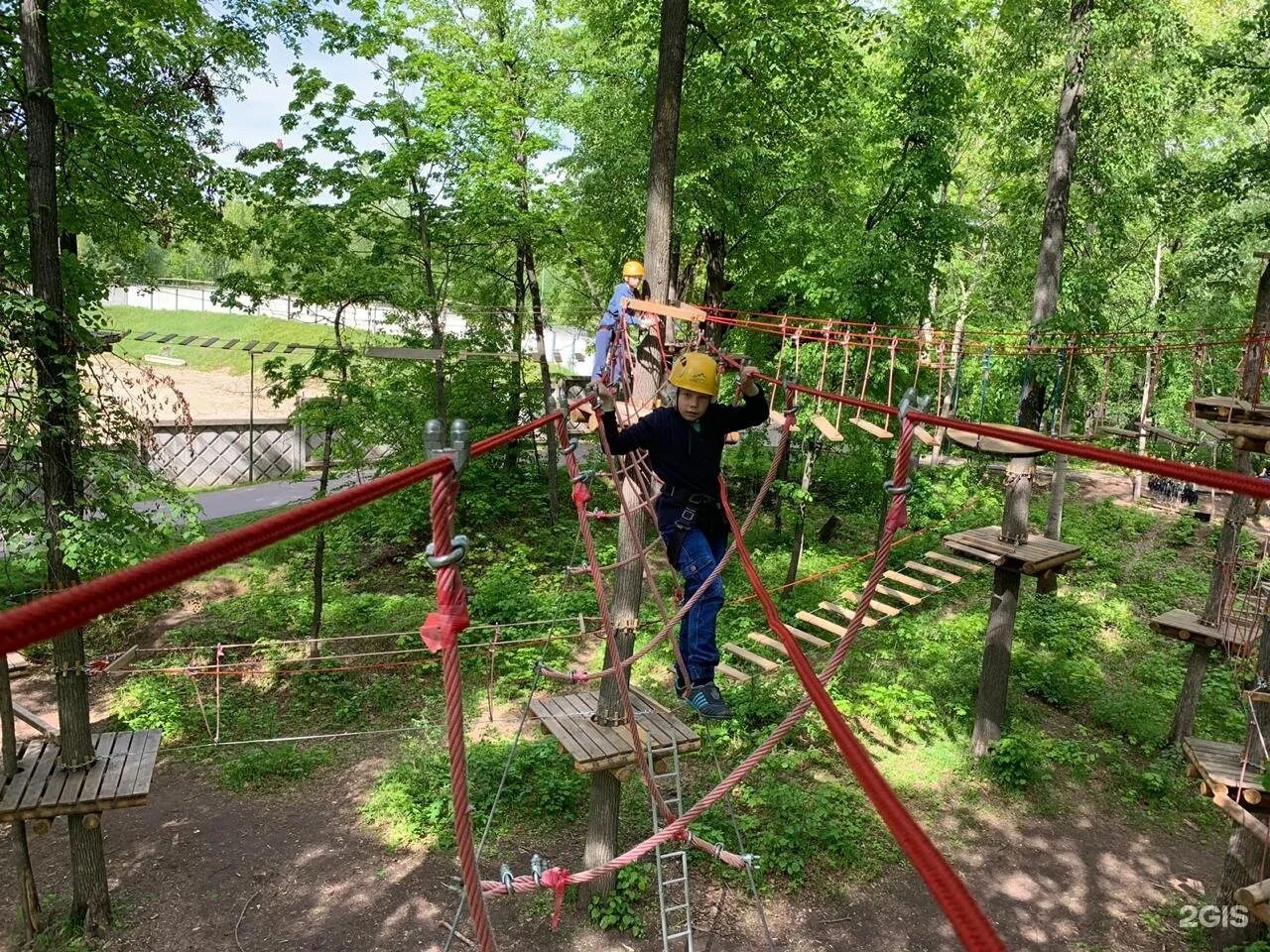 Sky park казань парк горького. Скайпарк казань парк горького. Скайпарк казань парк горького. Веревочный парк сочи скай парк. Скайпарк казань в парке горького.