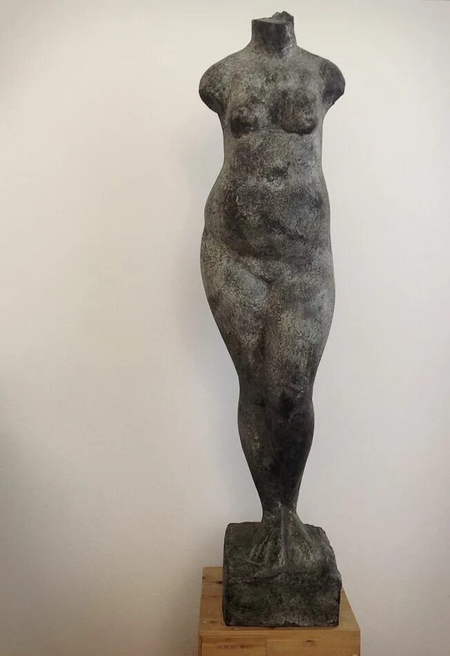Работы марино. Марино марини художник. Марино марини всадник. Бутылка керамическая декоративная. Домик из кожи.