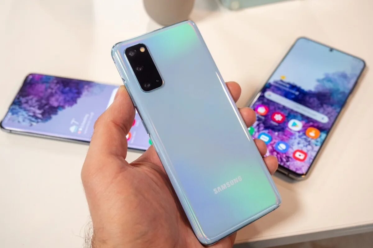 Samsung s20 fe обзор. Samsung galaxy s20 fe. samsung galaxy s20 fe 128 гб. самсунг галакси с 20 фе. galaxy s20 fe 5g.
