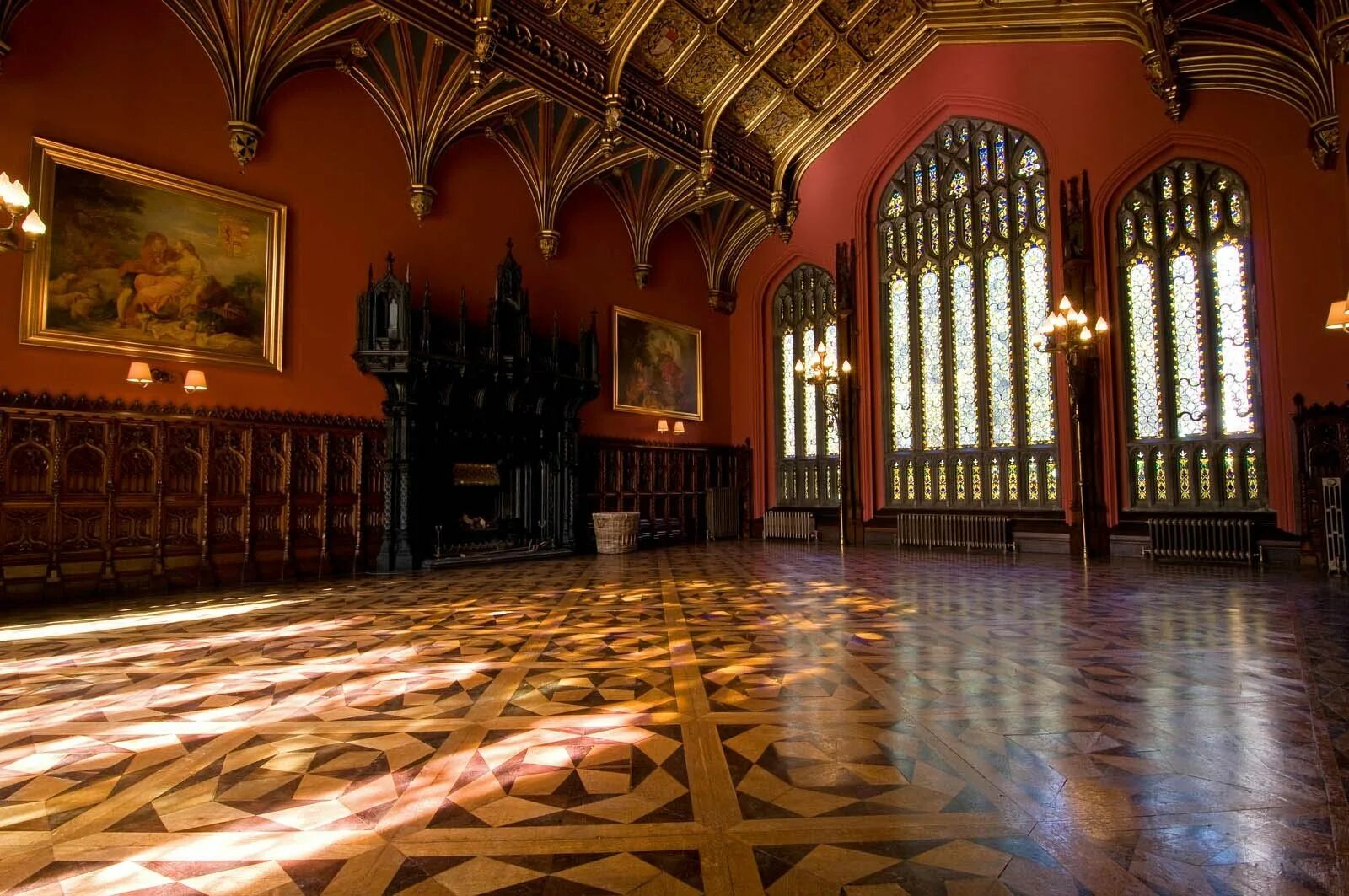 Особняк Хлудова бальный зал. Эдинбургский замок Тронный зал. Замок Гарибальди внутри. Тронный зал Дублинский замок.