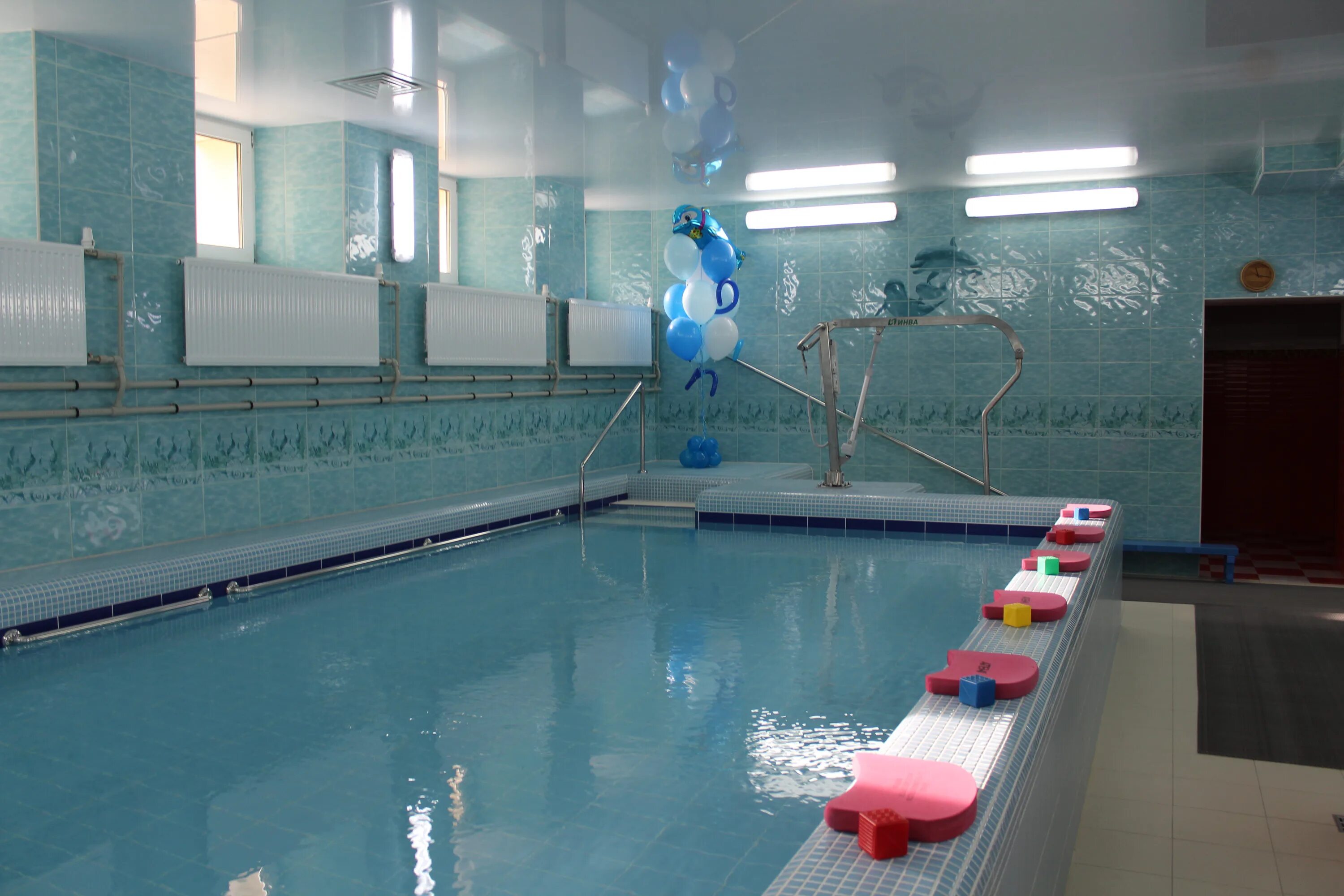 аквапарк акватика в петрозаводске. детский бассейн петрозаводск. бассейн на университетской петрозаводск. баня с детским бассейном. 13 лицей петрозаводск бассейн.