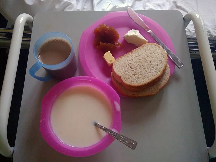 Завтрак в больнице. Завтрак в финской больнице. вкусный завтрак в больнице. завтрак в российской больнице.