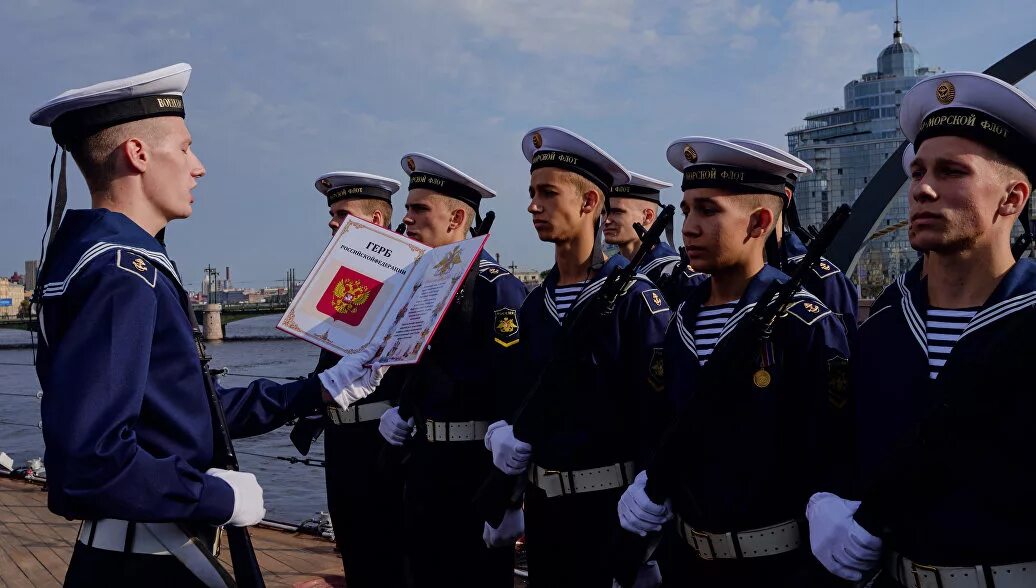 Служба на службу 1 2 группа. Форма ВМФ матрос Тихоокеанский флот. Курсанты ВМА ВМФ. Матрос военно морской флот России. Служба ВМФ срочники.