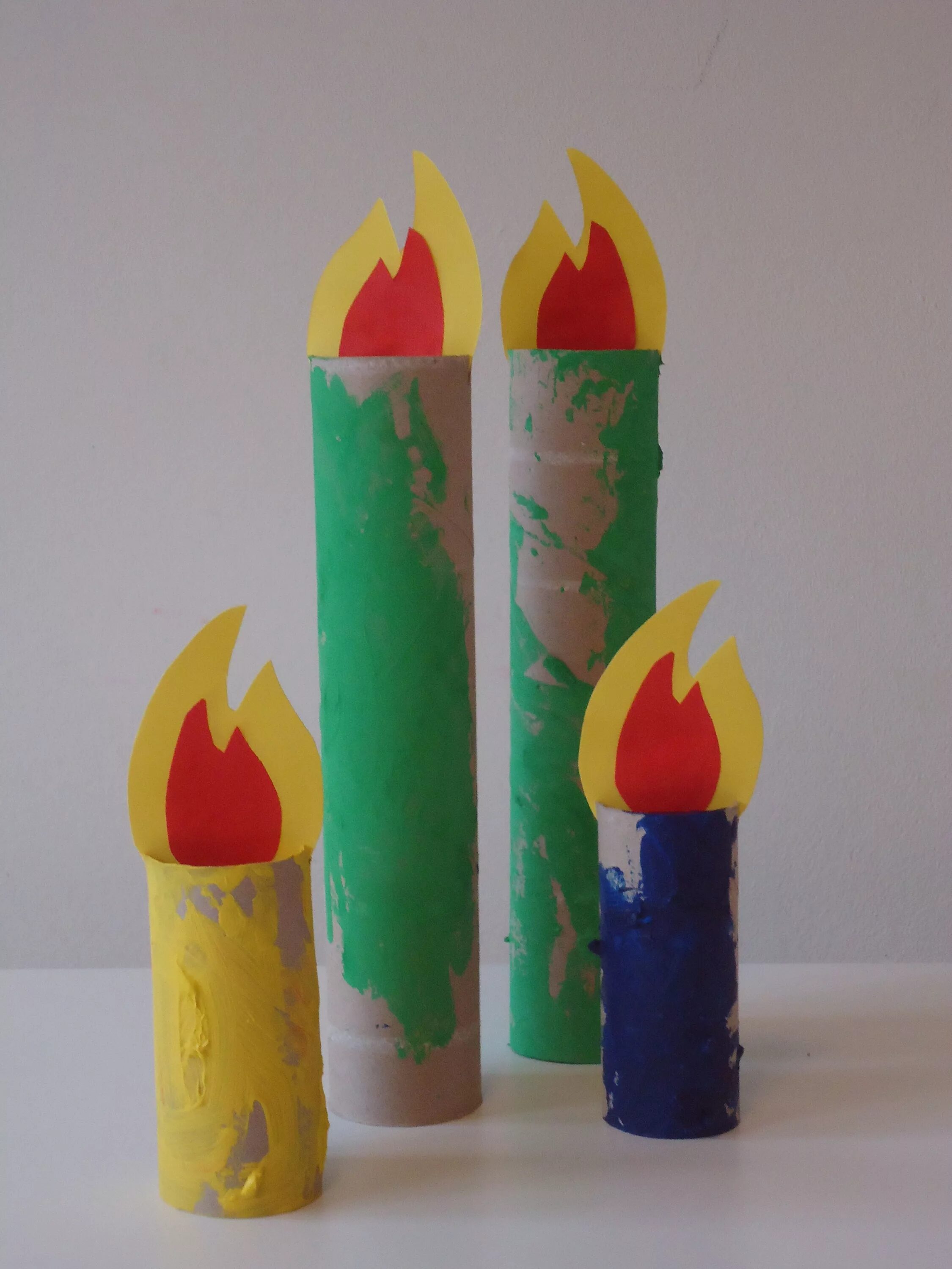 Поделка свечка из бумаги. Свеча памяти и скорби. Свечи декоративные. Акция свеча памяти. Как сделать свечу памяти своими руками.