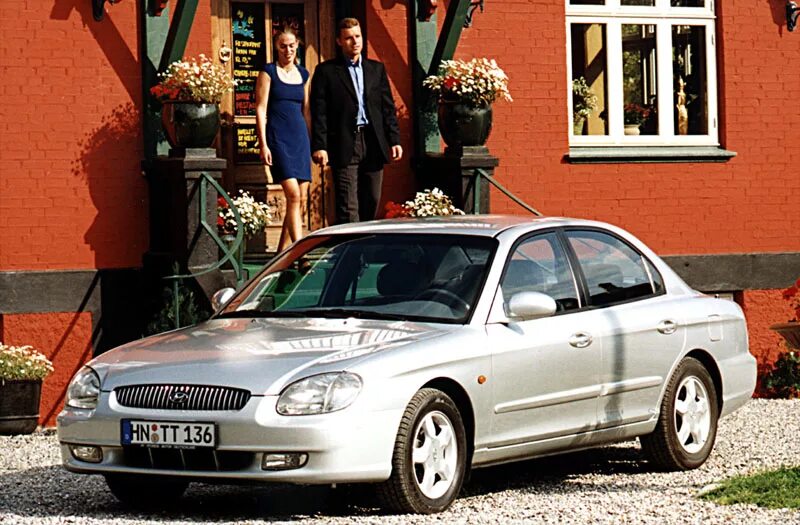 Соната 2 поколения. Hyundai Sonata 1998. Хендай Соната GLS 1998. Hyundai Hyundai Sonata 1998. Hyundai Sonata 2001.