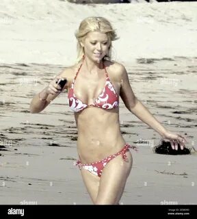 beach, bikini, blonde, busty, celebrity, cellphone, famous person, gtcrfoto...