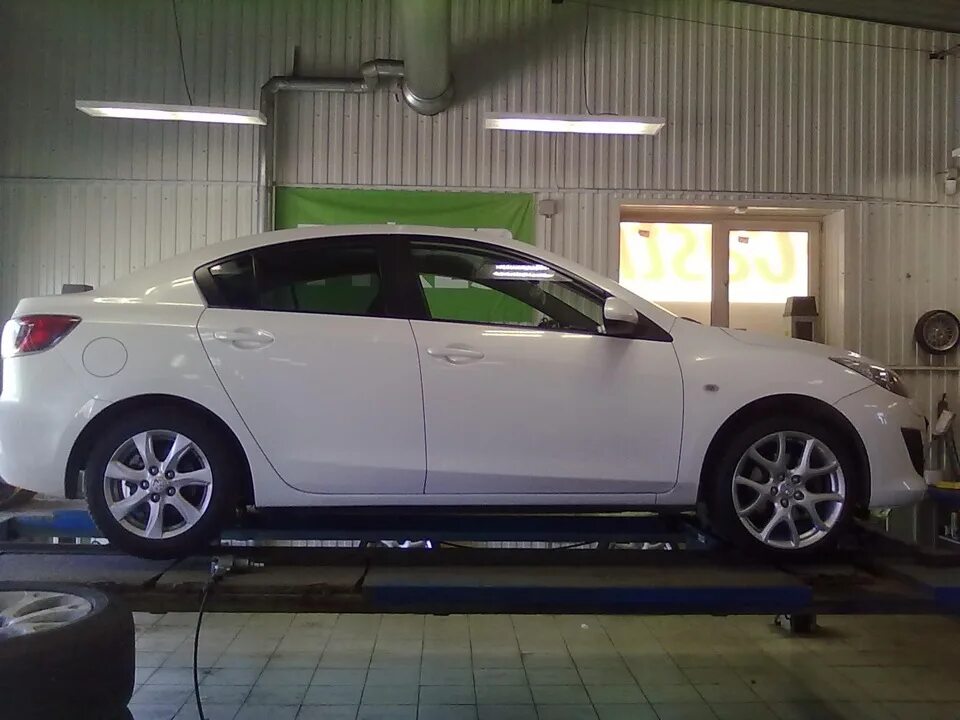 Mazda 16. Mazda 3 BL диски. Mazda 3 BL на 16 дисках. Mazda 3 BL диски r16. Mazda 3 BL диски r17.