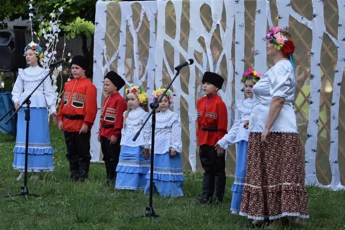 Погода в тбилисской на 10 краснодарского края. День района фото. Тбилисский район. Праздники Дебесы. ТОС Тбилисского района.