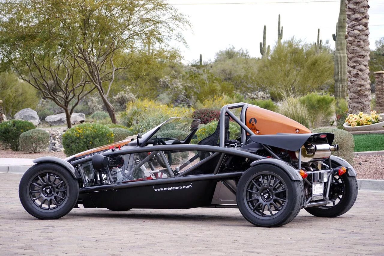 Ariel atom 2000. Ariel atom 2000. Автомобиль атом 2023. Машина ариэль атом. Багги ариэль атом.