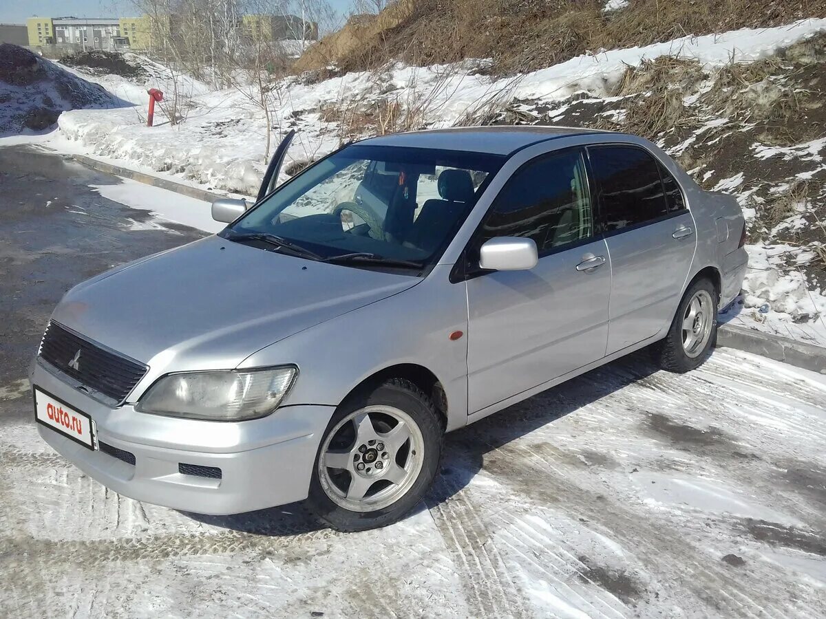 Mitsubishi lancer 2001. Мицубиси Лансер 2001 г. Митсубиси Лансер 2001 года. Митсубиси Лансер 2001г.