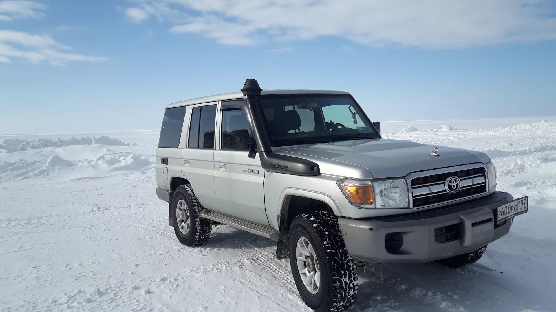 Дром куплю 66. Toyota Land Cruiser 76. Land Cruiser hzj76. Ленд Крузер 70. Toyota Land Cruiser 70.