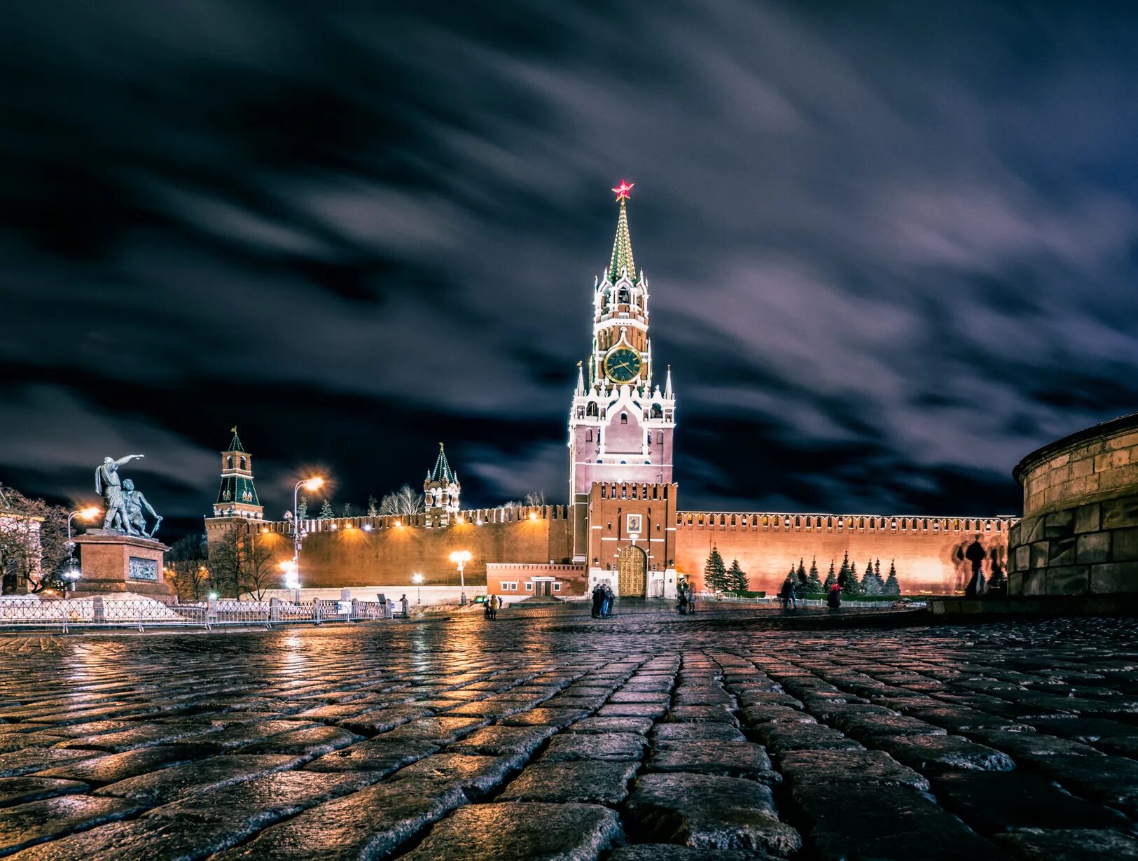 Static kremlin. Московский Кремль и красная площадь. Спасская башня Московского Кремля. Кремль Москва. Московский Кремль Moscow Kremlin 1988.