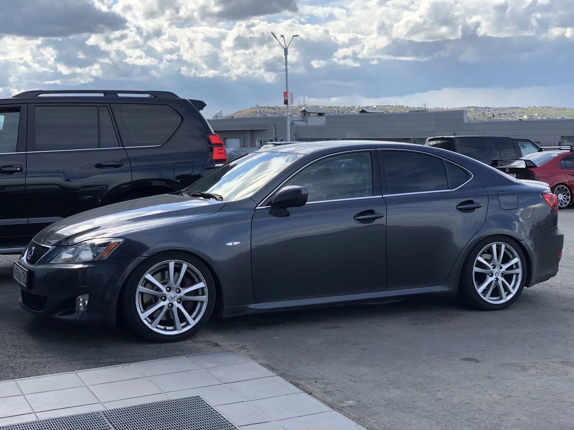 Диск lexus is 250. Лексус is 250 r18. lexus is 250 r18. lexus is 250 на 19 дисках. диски на лексус is 250.