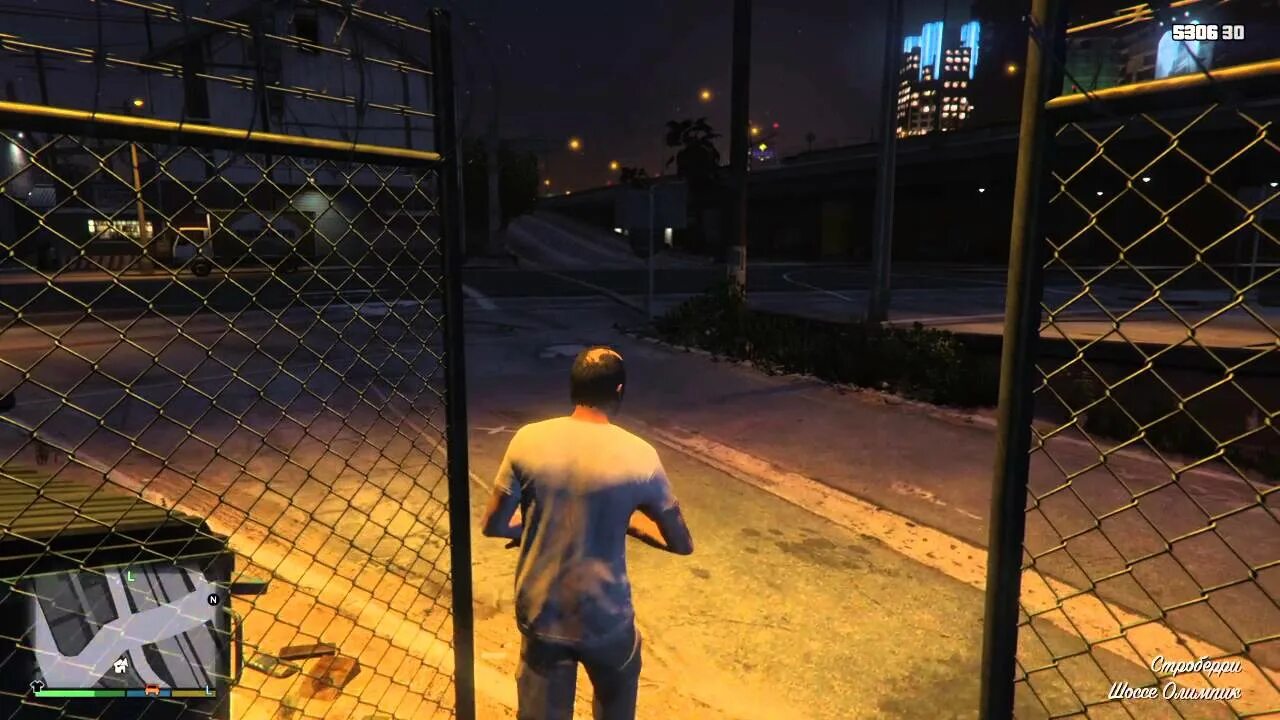 Сообщение от 3 лица. Камера от третьего лица gta. мультиплеер с видом от третьего лица. вид от 3 лица гача. прилавка вид от третьего лица.