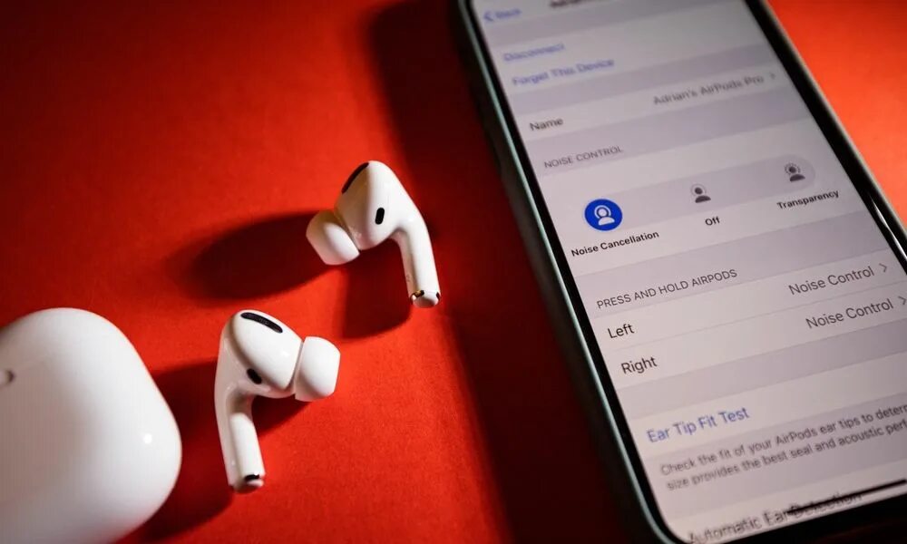 Играет один airpods. AIRPODS Pro 2. AIRPODS Pro 2019. AIRPODS Noise Cancellation. Apple AIRPODS Pro 2 новые.