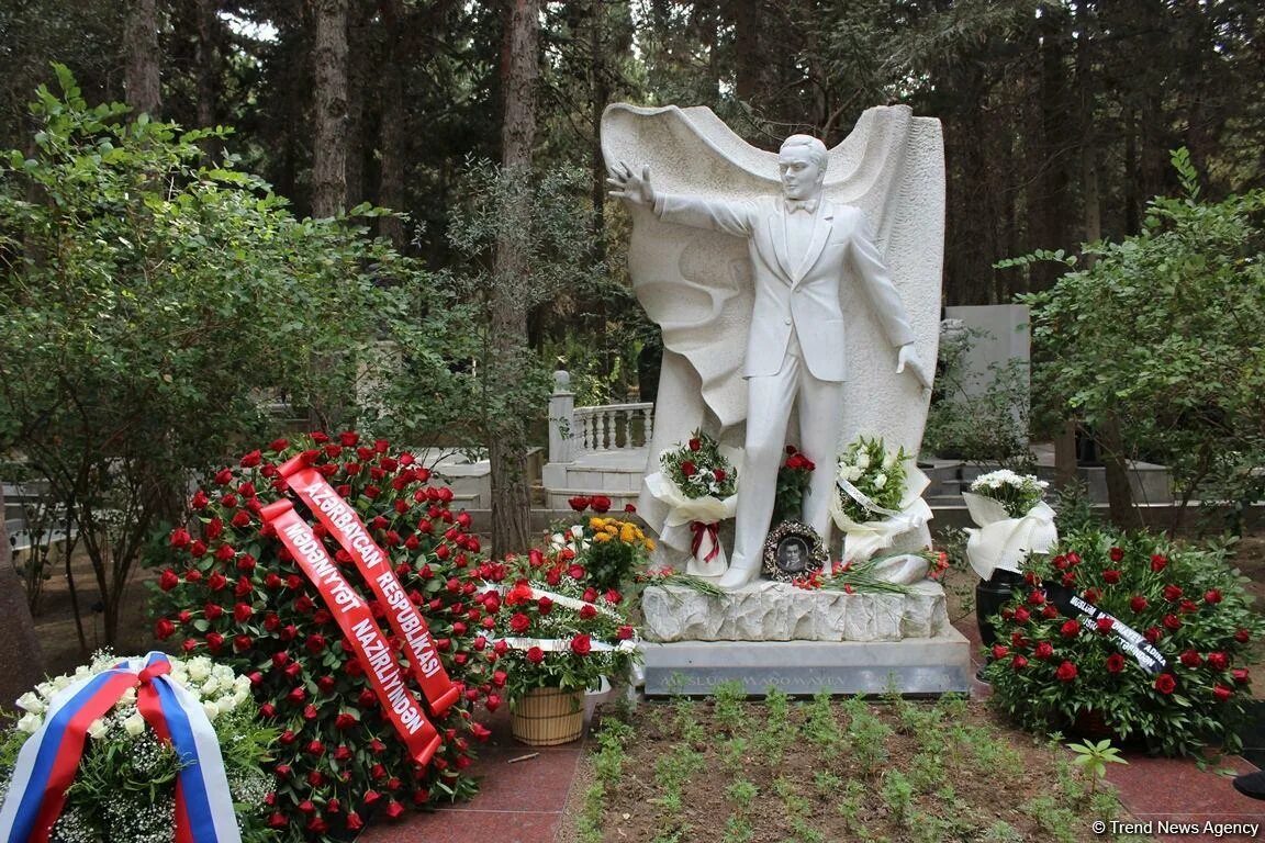 Сколько лет магомаеву
