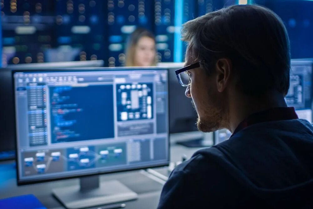 Перспективные профессии в информационных технологиях. Перспективные профессии в области информационных технологий. Профессии в it сфере. Перспективные профессии в информационных технологиях. Информационные системы и программирование специальность.