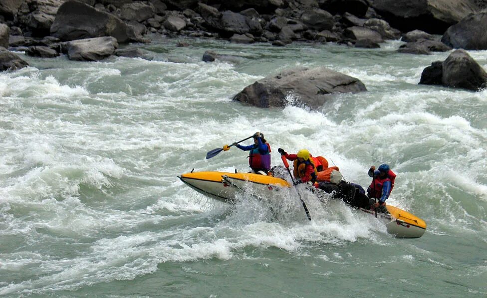 рафтинг на северном кавказе. республика карелия река шуя. сплав 6 категории. рафтинг в адыгее река белая. сплав по реке теберда.
