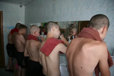Со скольки лет детская колония