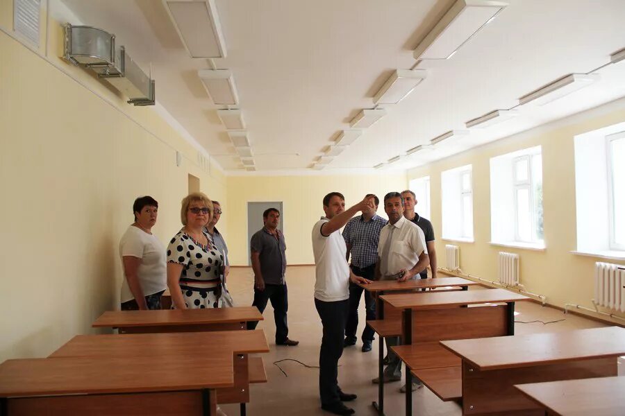 Полипласт северо-запад кингисепп. Председатель комитета дорожно-транспортного хозяйства новомосковск. Укс новомосковск. Комитет по образованию новомосковск. Новомосковск новая площадь.