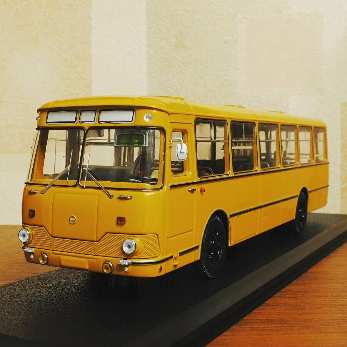 ЛИАЗ 677 CLASSICBUS. ЛИАЗ 677 модель. ЛИАЗ 677м КЛАССИКБАС. Моделька ЛИАЗ 677. Модели автобуса лиаза