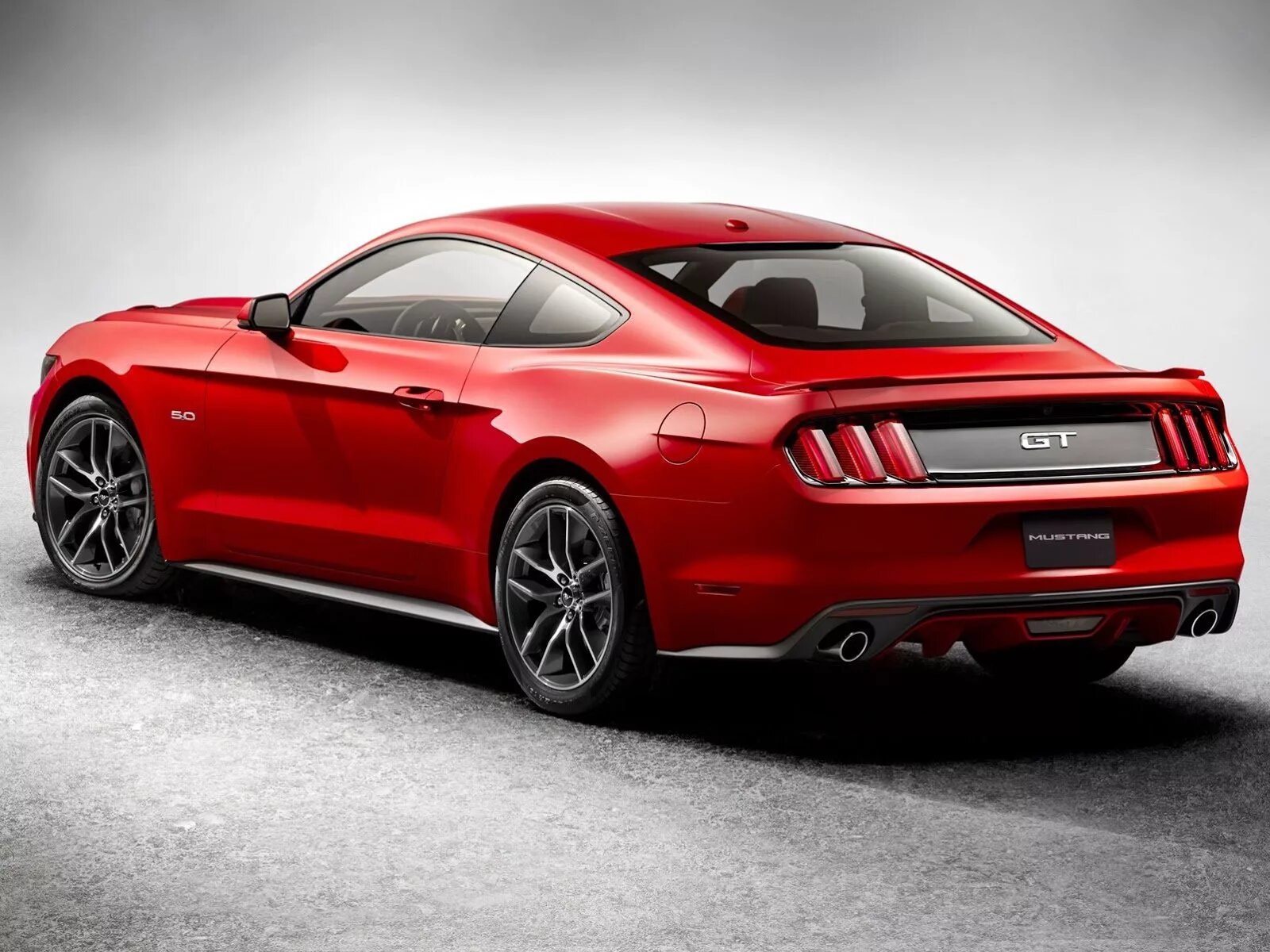 Мустанг объем. Форд Мустанг 2015. Форд Мустанг gt 2015. Ford Mustang 2015. Ford Mustang gt 2015.