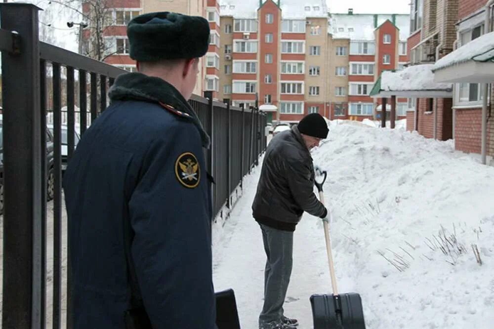 Исправительные работы часы. Обязательные работы. Принудительные общественные работы. Принуделтьын работы. Обязательные работы наказание.