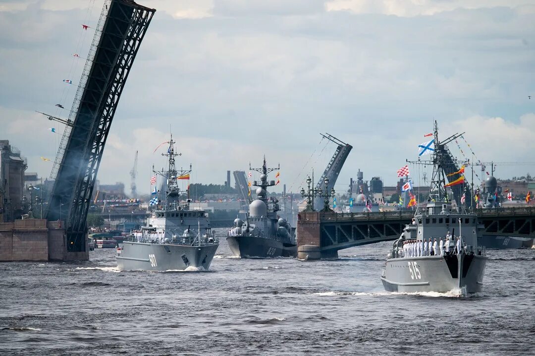 Военно морской парад в петербурге. Военно-морской парад 2025 в санкт-петербурге. парад день вмф 2025 в санкт петербурге. музей вмф в кронштадте. парад кораблей вмф.