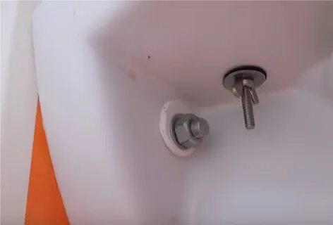 Как закрепить бачок