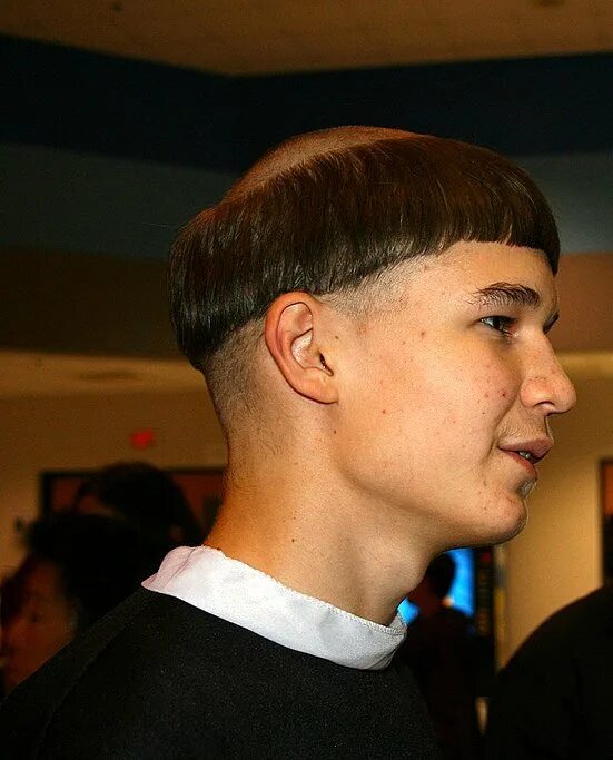 Стрижка монахов тонзура. Подстричь в монахи. Стрижка монахов тонзура. Гуменцо тонзура. Подстричь в монахи.