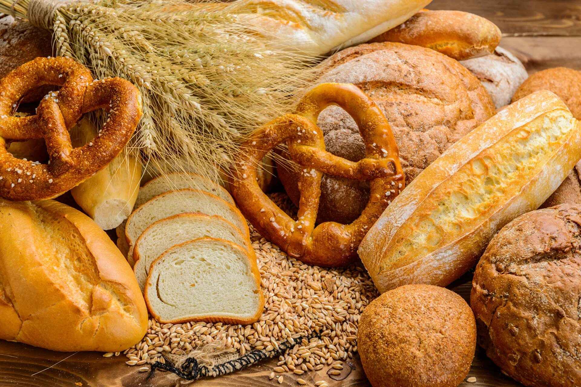Хлеб и хлебобулочные изделия. Хлебобулочные и кондитерские изделия. Хлебо булочные изделия. Красивый хлеб. Пшеничные пирожки